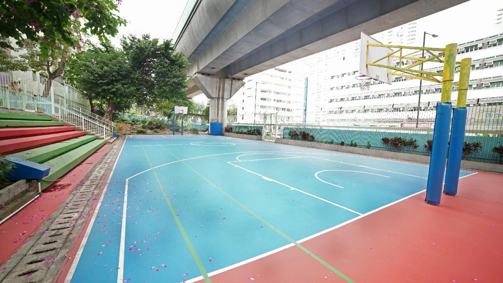 籃球場